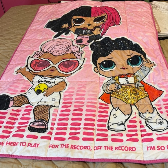 LOL Surprise MGA 40”W 59” Pink Weighted Gentle Hug Blanket Throw - Picture 1 of 10